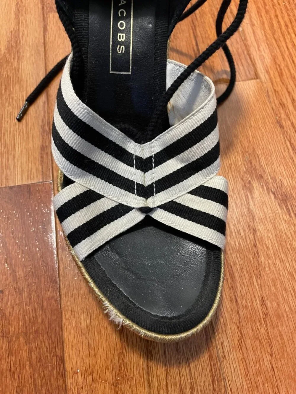 Marc Jacobs Dani Striped Canvas Wedge Espadrille Sandals Gold Heel Size 38